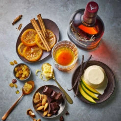 Dalmore 12 Year Old Sherry Cask Select -Yamazaki Wine Shop dalmore 12yo sherrycaskselect lifestyle 04