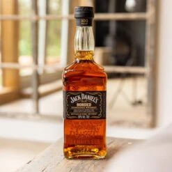 Jack Daniel's Bonded Tennessee Whiskey -Yamazaki Wine Shop jackdaniels bonded lifestyle 03
