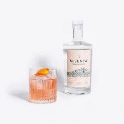 Mijenta Tequila Blanco 10 Mijenta Tequila Blanco -Yamazaki Wine Shop mijenta blanco lifestyle 04